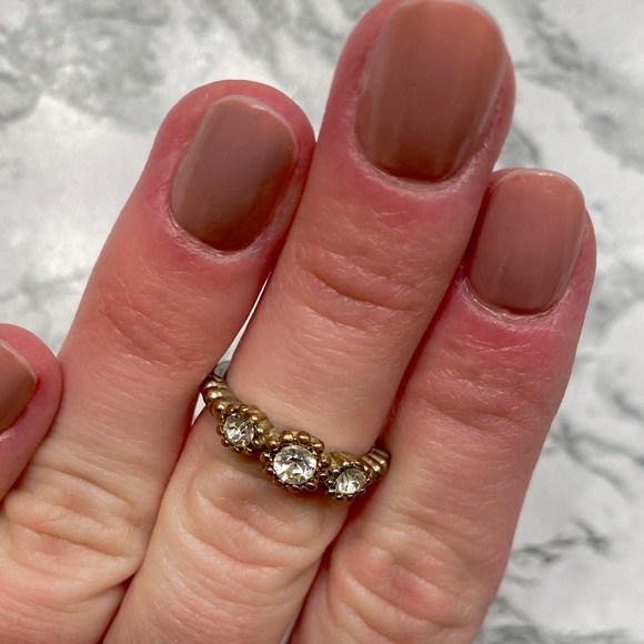 "3-Diamond" Ring - Picture 3 of 4